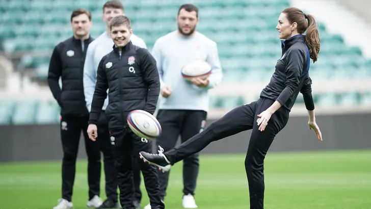 Duchess of Cambridge visits an England Rugby training session