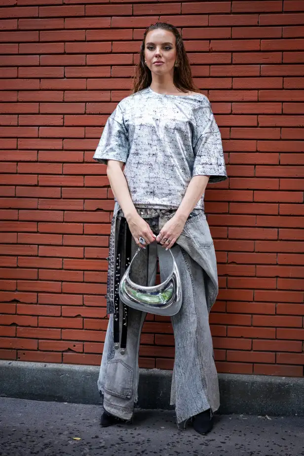 Streetstyle-inspiratie grijze jeans.