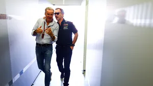 Horner in gesprek met Verstappen's manager om situatie te sussen 