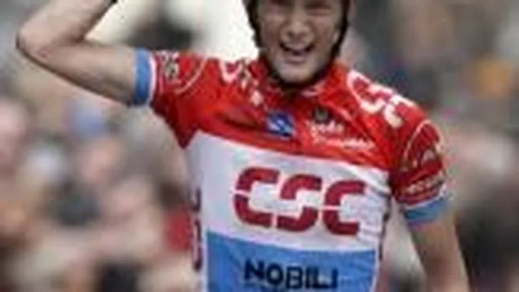 Schleck wint op Alpe dHuez