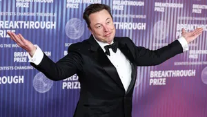 Elon Musk stuurt 14.000 medewerkers de laan uit 