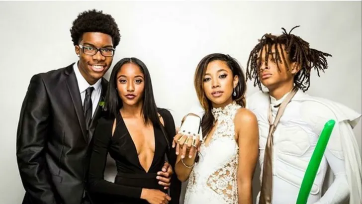 Jaden als superheld naar bal