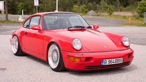 Na aankoop van een Porsche 911 via Facebook rijdt man duizenden kilometers om hem naar huis te brengen
