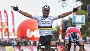 Julian Alaphilippe verlengt contract bij Deceuninck-Quick Step tot eind 2024