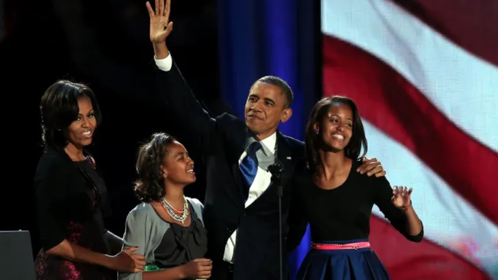 Nu al een collector's item: dit is de laatste kerstkaart van de Obama's