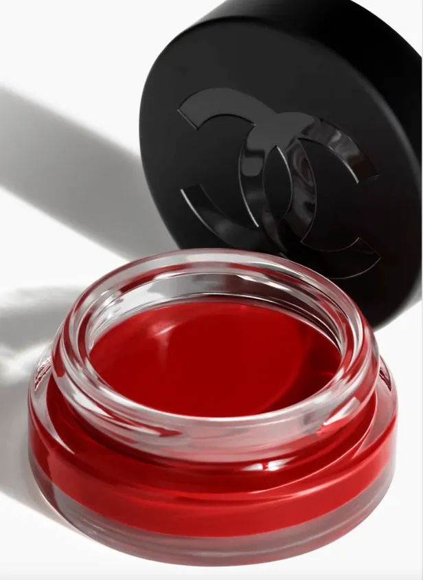 N°1 de Chanel Lip and Cheek Balm in de kleur Red Camellia - €51