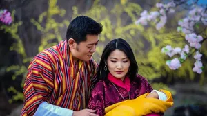 Lief: nieuwe foto drakenprinsje Bhutan