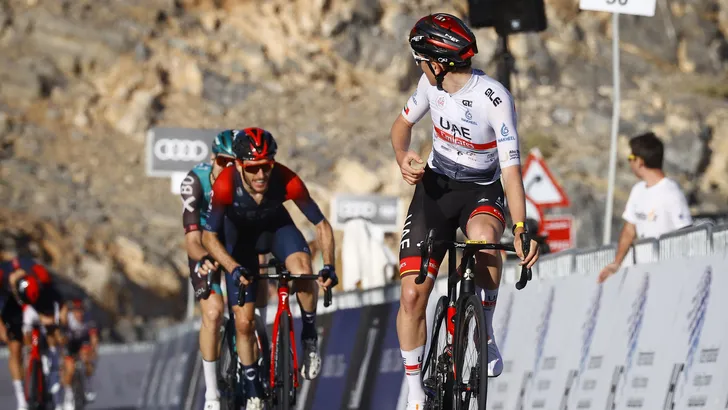 pogacar wint in 2022 op jebel jais
