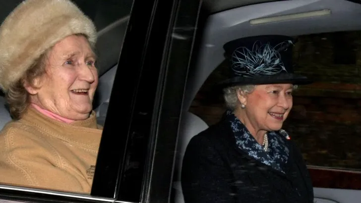 Queen in de rouw om haar beste vriendin 