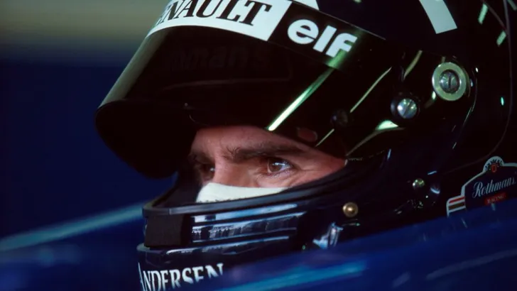 Damon Hill : 'Straf titelbepalende crash moet vooraf bepaald worden'