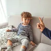 Op eieren lopen: de impact van overbeschermend ouderschap | Nouveau