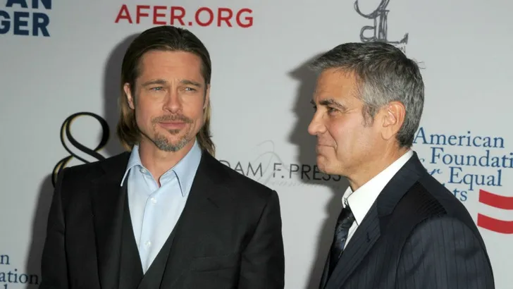 George Clooney plaagt Brad Pitt