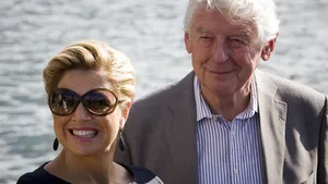 Koningspaar bedankt Wim Kok