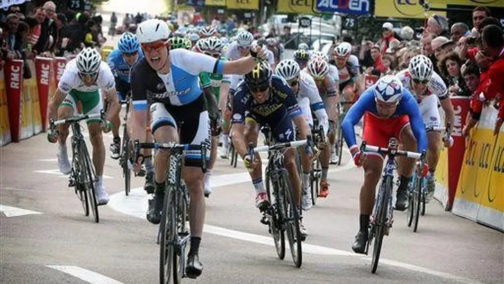 Bos vloert Greipel en Cavendish in Ster ZLM