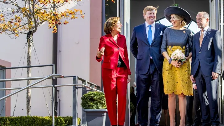 Oranjes op bezoek bij de buren