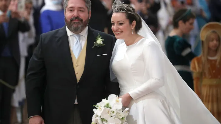 Russische Royal Wedding: daar komt de bruid! 