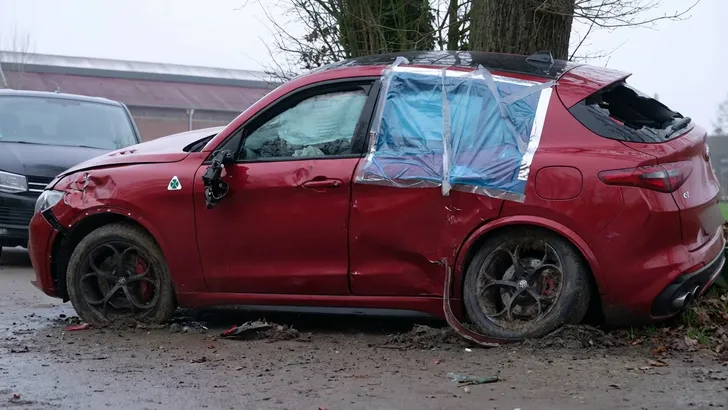 Nederlandse Audi-bende stapt over op Alfa Romeo en waant zich onschendbaar, tot Duits arrestatieteam ze ramt