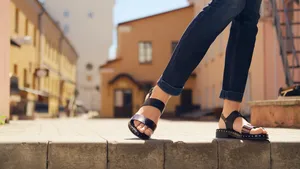 De terugkeer van de fisherman sandal: zo draag je ze dit jaar