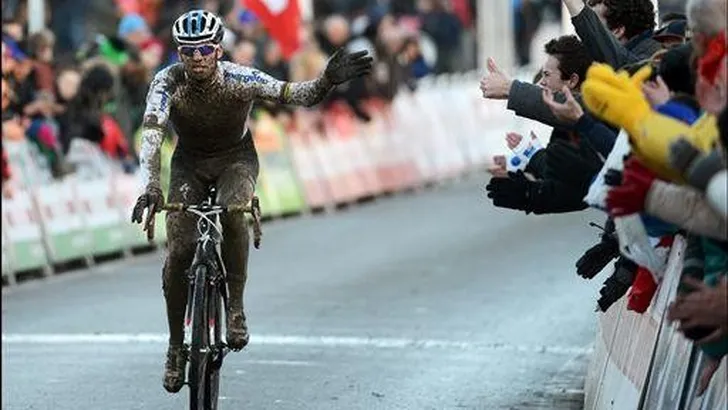 Stybar verslaat Bína en pakt Tsjechische titel