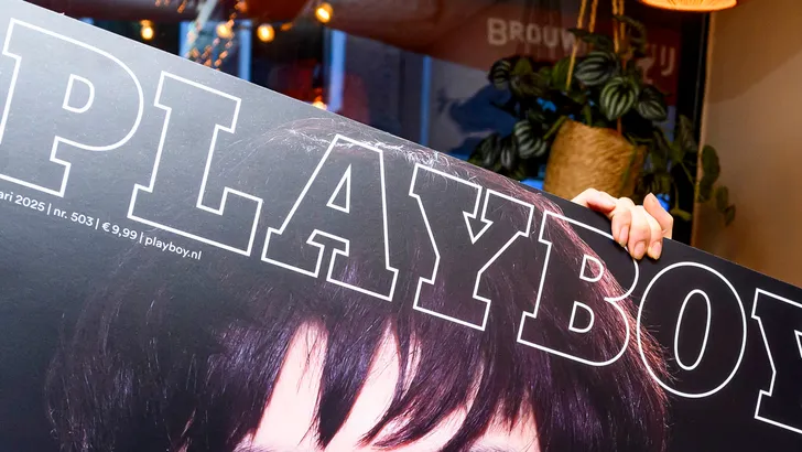 BN'er 'gaf' zijn hele buurt abonnement op Playboy: 'Tot mijn 24e in de schulden' 