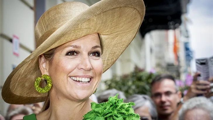 Best dressed: Máxima in groene deux-pièce van Natan