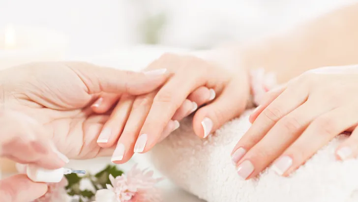 Zien: de schitterende nieuwe nageltrend