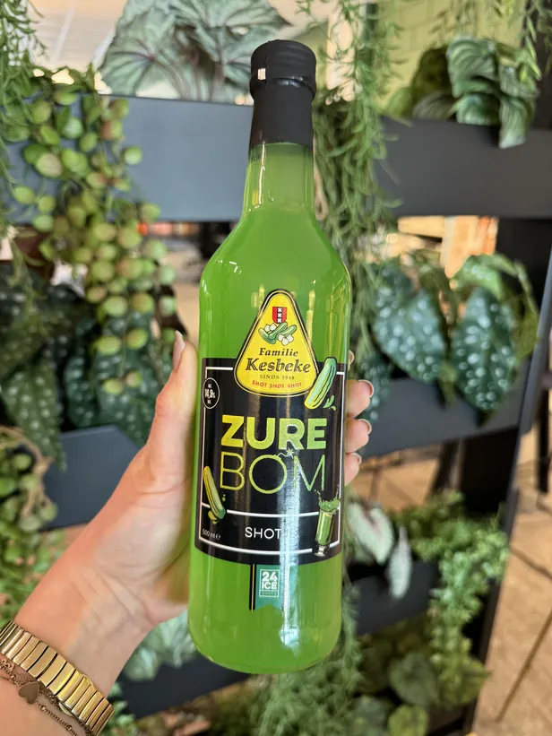 De Zure Bom van Kesbeke en 24 Ice Shots 