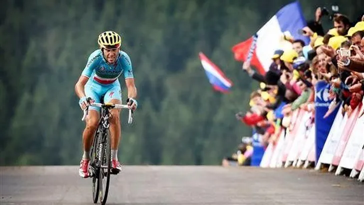 TOUR: Nibali oppermachtig