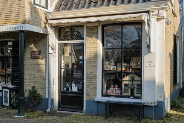 Een gezellige winkel in Grou