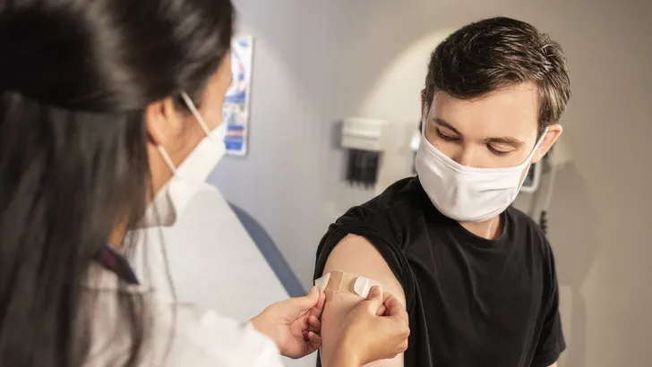 Eerste Nederlandse bedrijf verplicht vaccinaties voor medewerkers