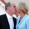 Waarom prinses Charlene een broek droeg op haar trouwdag | Beau Monde