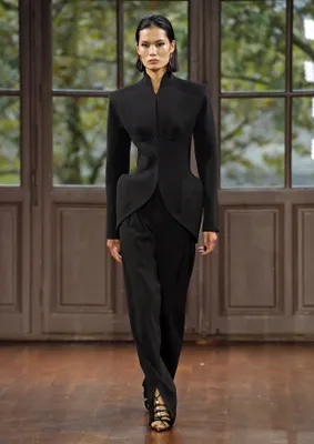 Mugler SS25 PFW