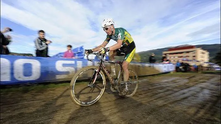 Nys wint ook Druivencross in Overijse