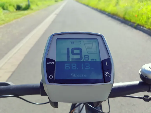 Fietsaccu in de zon