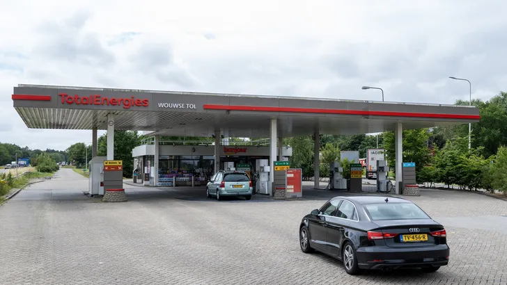 Een tankstation waar benzine getankt kan worden