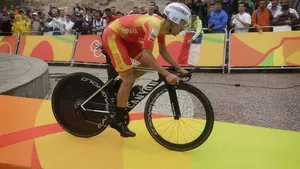 Castroviejo Europees kampioen tijdrijden voor Campenaerts en Moser