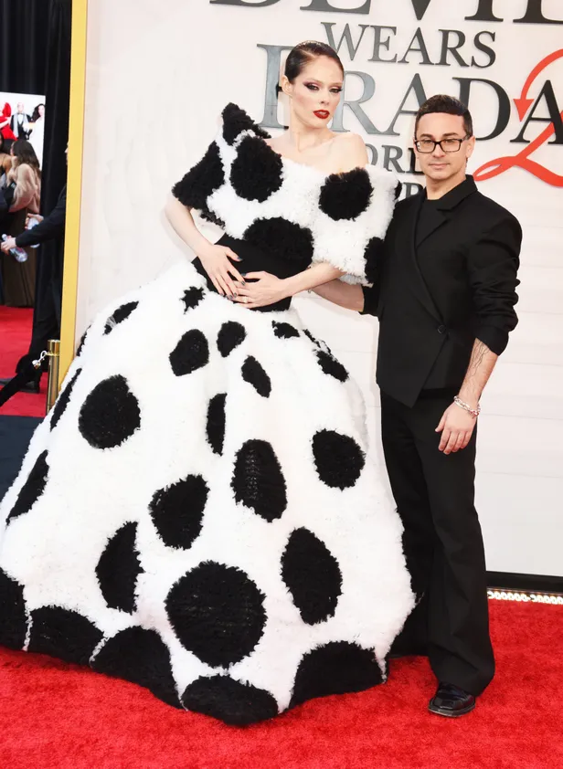 Coco Rocha met Christian Siriano op de wereldpremière van The Devil Wears Prada 2 