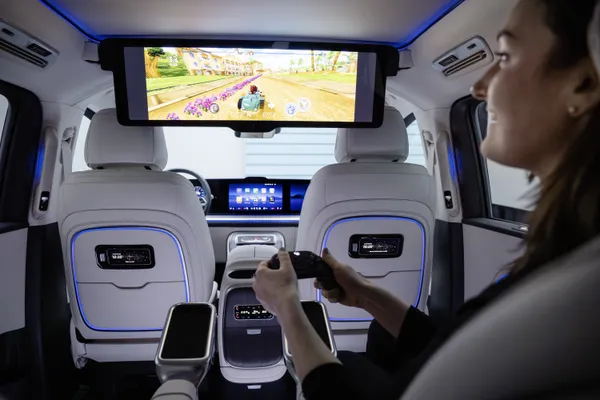 MBUX Rear Space Experience
