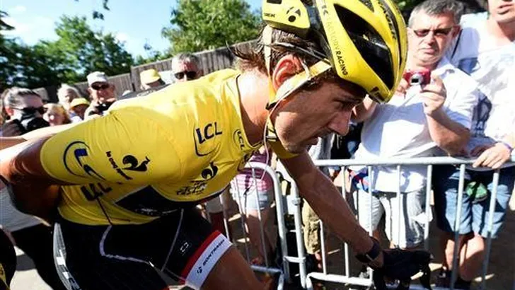 Cancellara stapt uit de Tour met gebroken rugwervels
