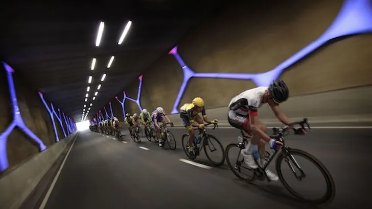 Gehavende Van der Poel afgestapt in Tour de l'Avenir