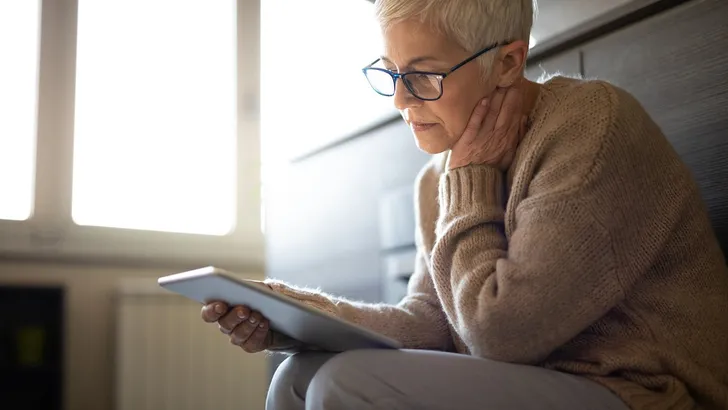 Paula (57): ‘Mijn beste vriendin claimt me zo dat het me verstikt’