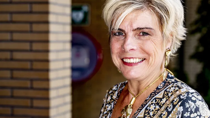 Prinses Laurentien verovert harten in de bieb