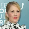 Christina Applegate openhartig over mentale gezondheid na diagnose MS: 'Ik zit gevangen' | Nouveau