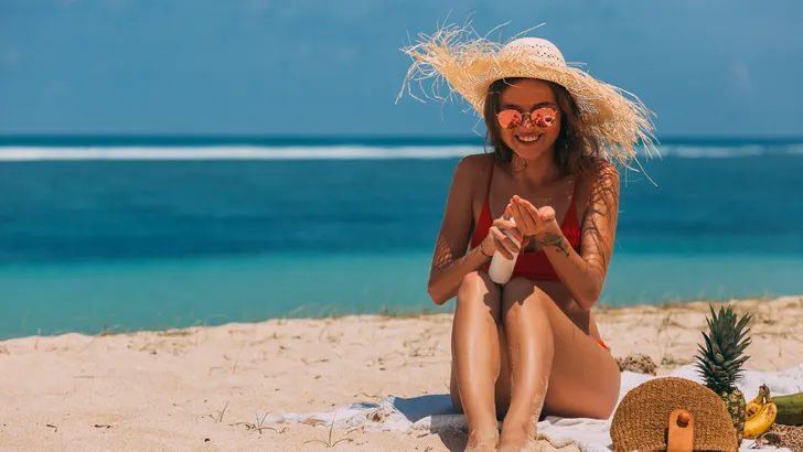 Hoofdhuid insmeren met SPF