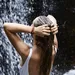 Voeg dit toe aan je douche-routine en je valt binnen no time in slaap