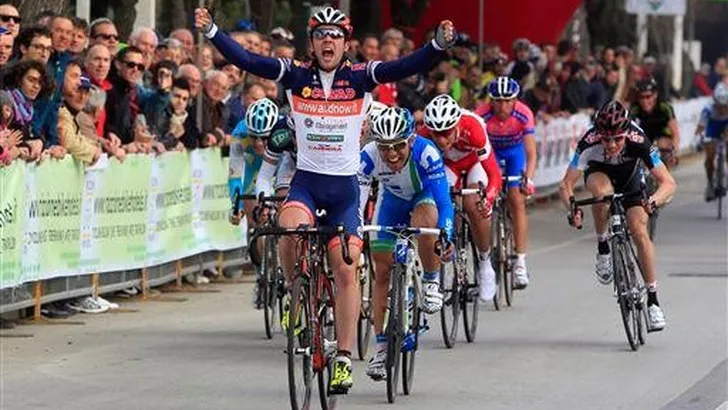 Palini wint in Gabon en is de nieuwe leider