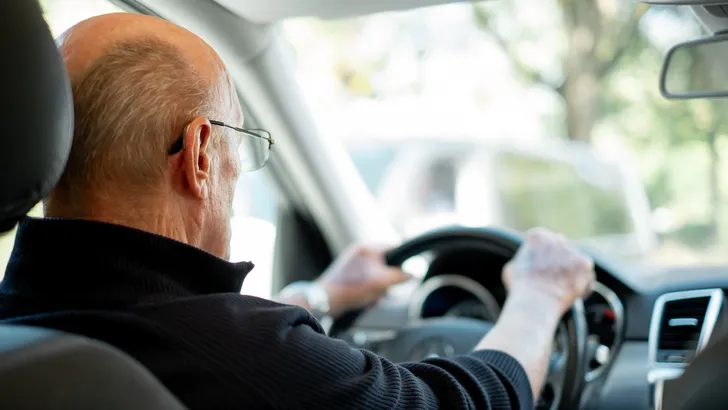Je autopremie daalt jarenlang, tot je deze leeftijd bereikt