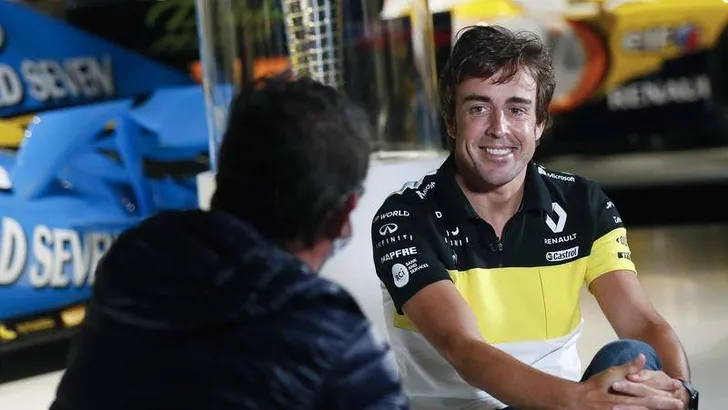 Fernando Alonso ondergaat operatie vanwege gebroken kaak