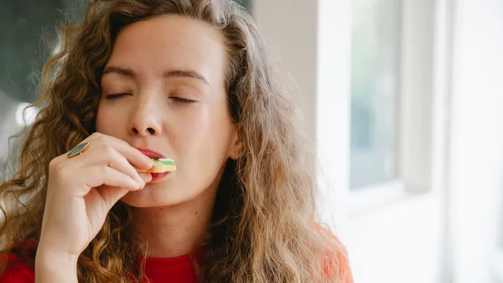 Trap jij nog in die dure superfood-hypes? Deze Hollandse klassiekers zijn stiekem veel gezonder