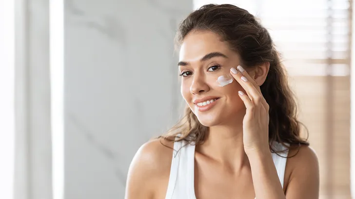 Ben je 25? Dan is dit hét moment om met anti-aging te beginnen (volgens Parijse dermatoloog)